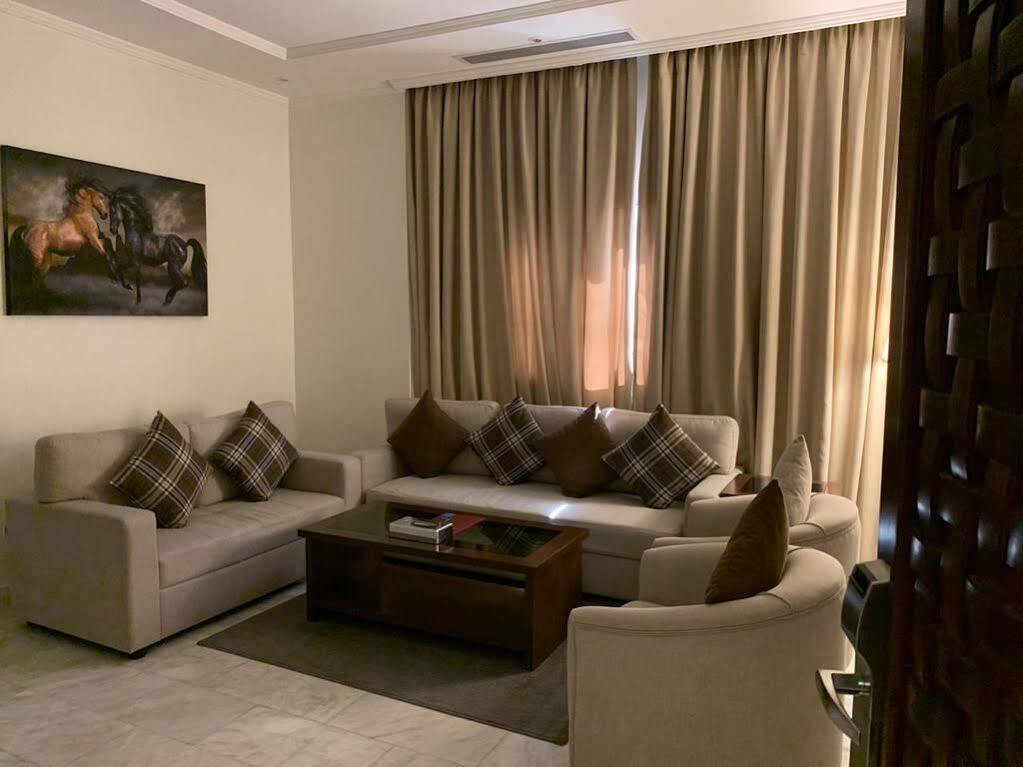 Hotel Three Points 4*
